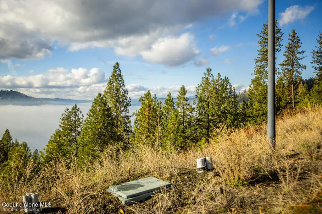 Nna Ledgestone Road Harrison ID 83833