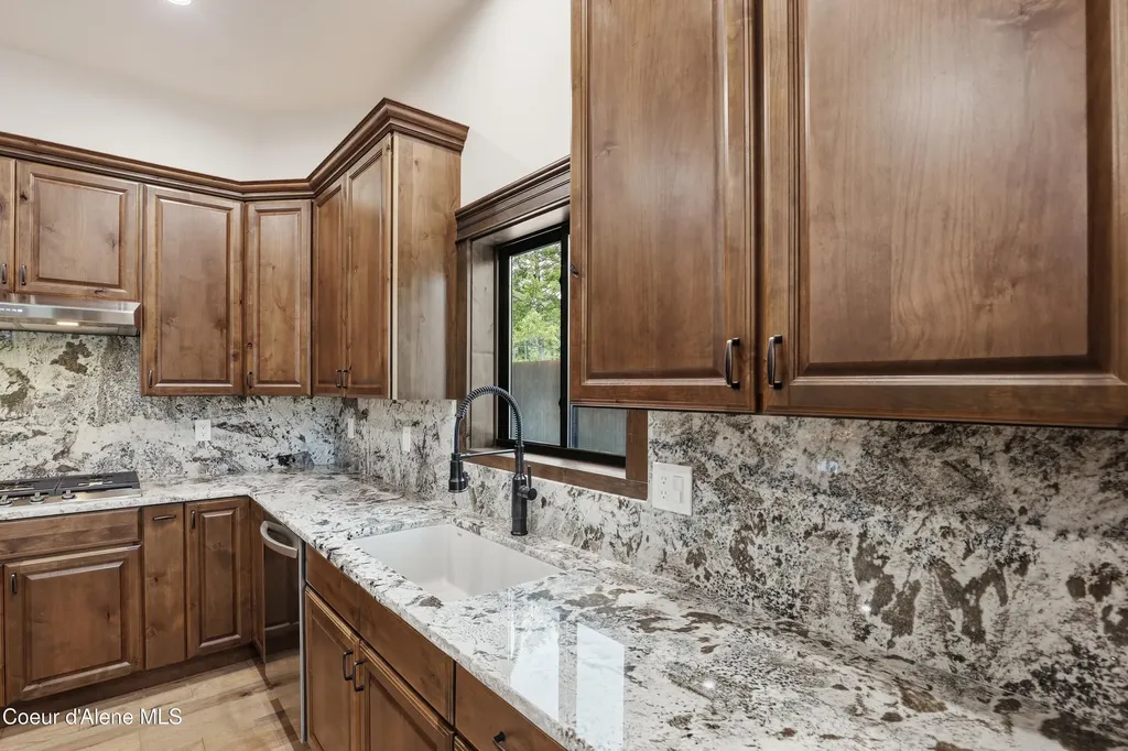 216 Mara Meadows Athol ID 83801