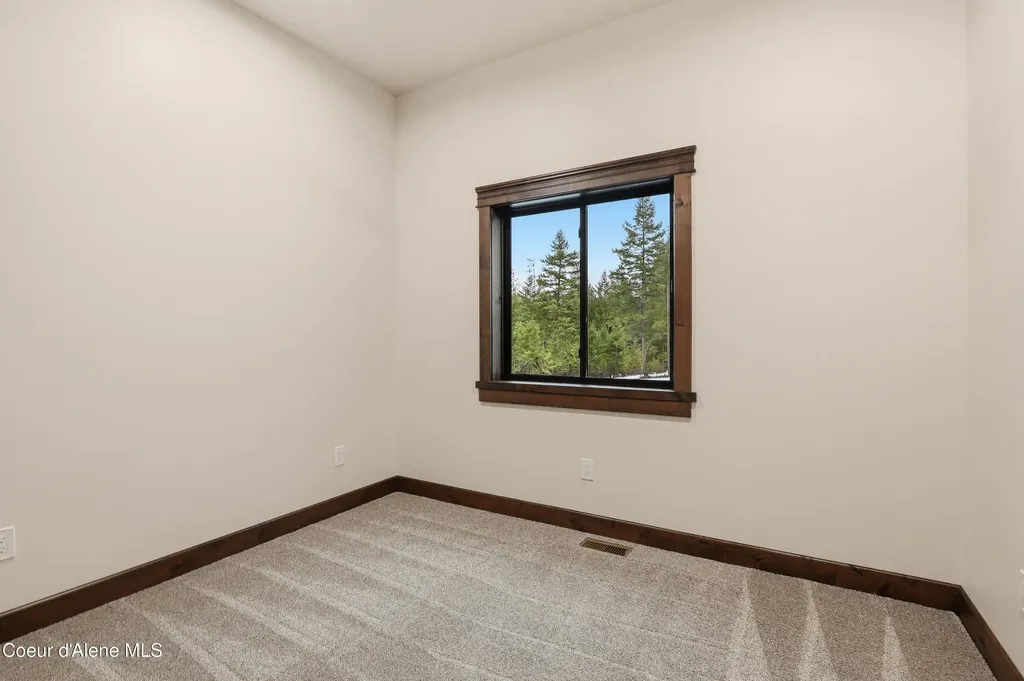 216 Mara Meadows Athol ID 83801