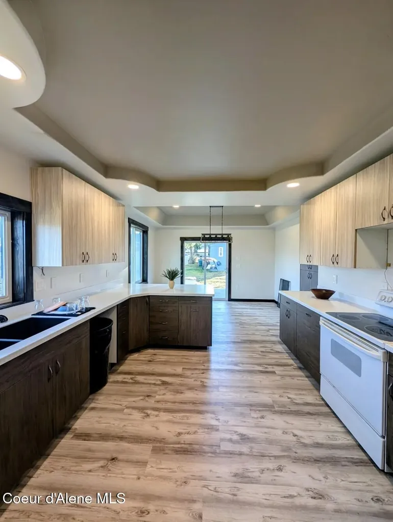 6856 Selkirk Street Bonners Ferry ID 83805