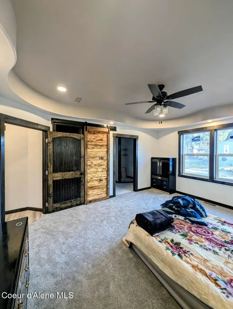 6856 Selkirk Street Bonners Ferry ID 83805
