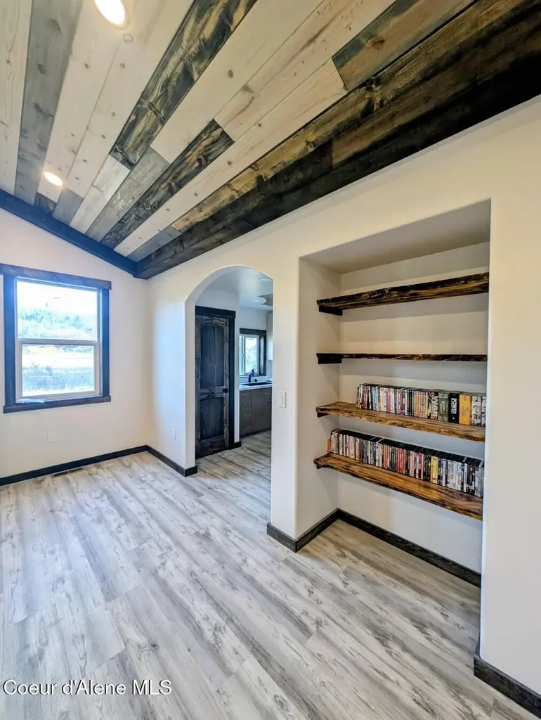 6856 Selkirk Street Bonners Ferry ID 83805