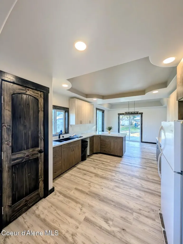 6856 Selkirk Street Bonners Ferry ID 83805