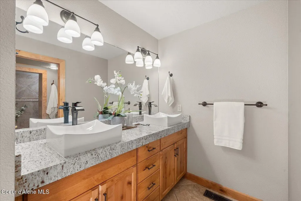 1665 E Club Lane Hayden Lake ID 83835
