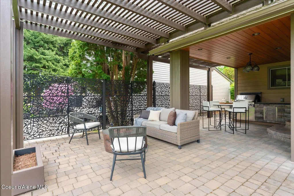 1665 E Club Lane Hayden Lake ID 83835