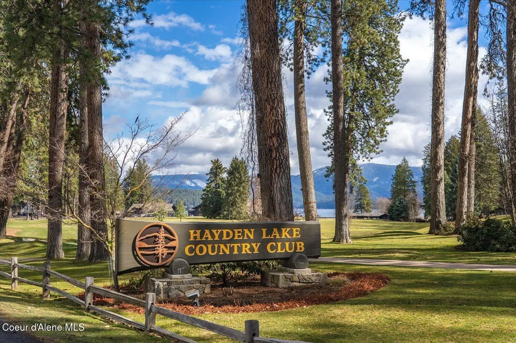 1665 E Club Lane Hayden Lake ID 83835