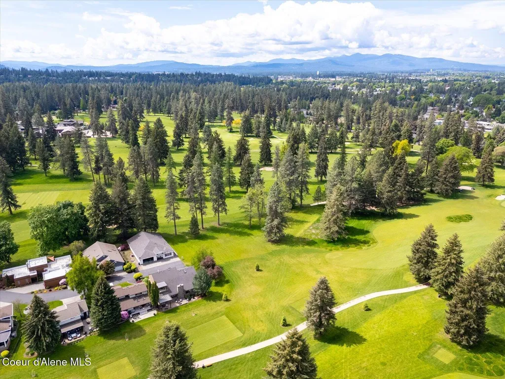 1665 E Club Lane Hayden Lake ID 83835