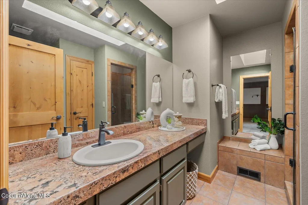 1665 E Club Lane Hayden Lake ID 83835