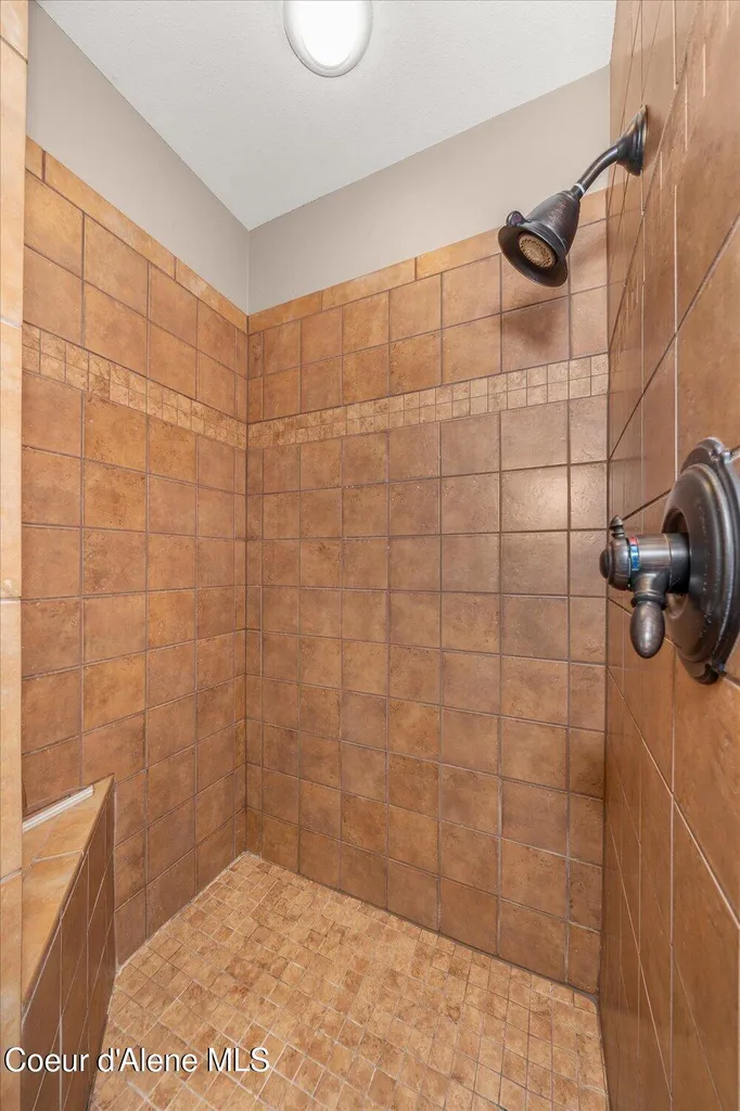 1665 E Club Lane Hayden Lake ID 83835