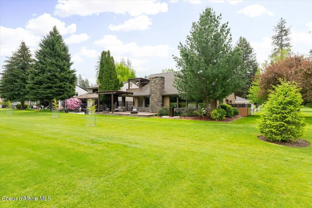1665 E Club Lane Hayden Lake ID 83835