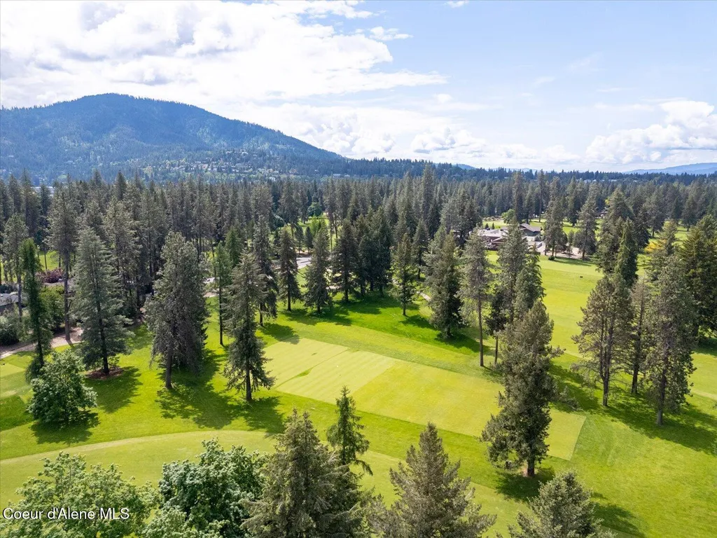 1665 E Club Lane Hayden Lake ID 83835