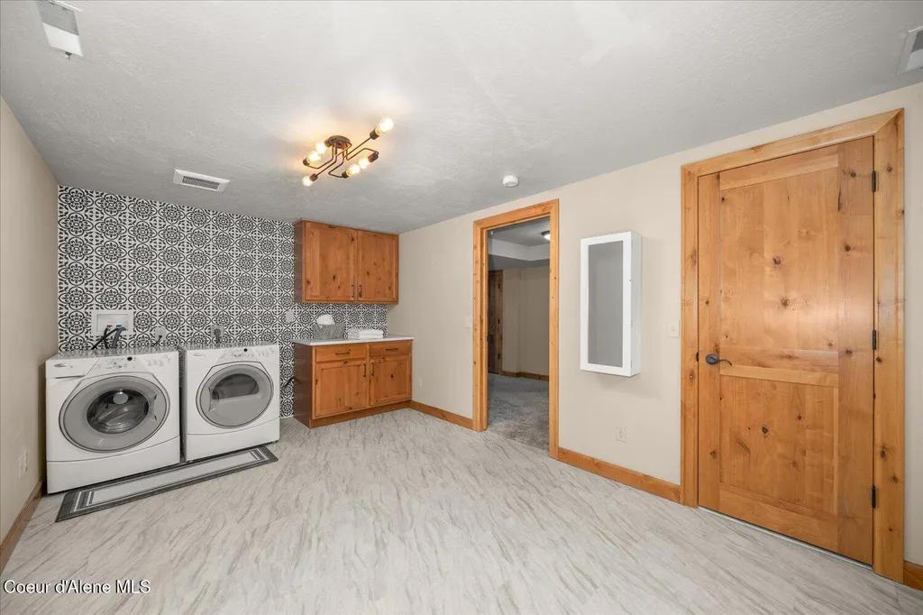 1665 E Club Lane Hayden Lake ID 83835