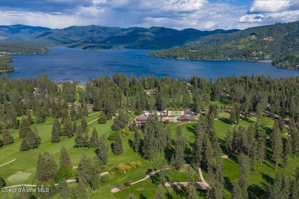 1665 E Club Lane Hayden Lake ID 83835