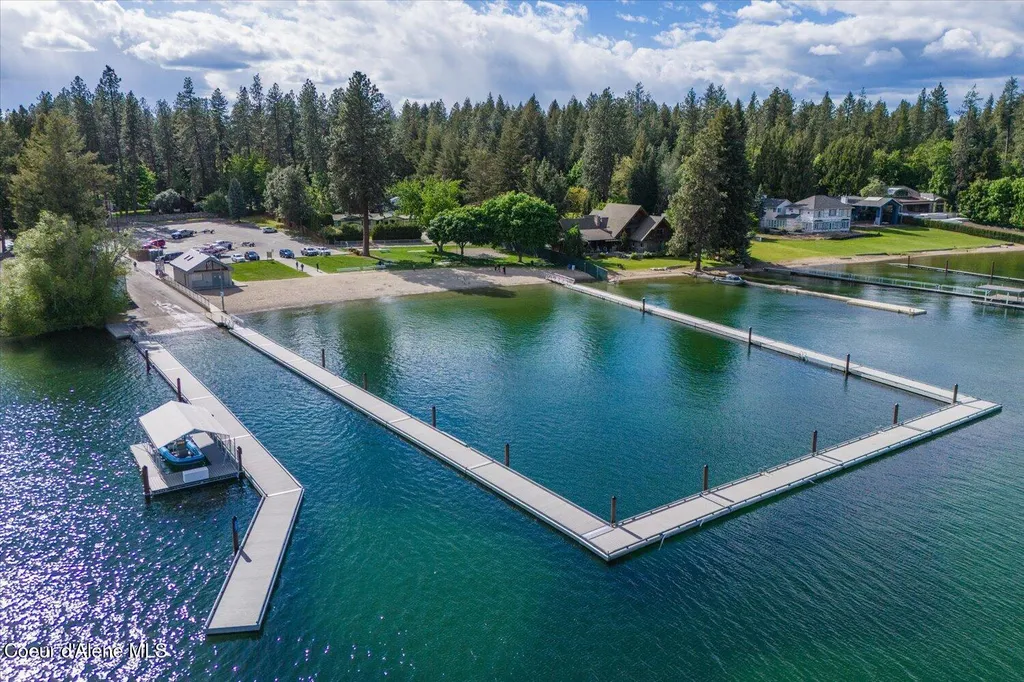 1665 E Club Lane Hayden Lake ID 83835