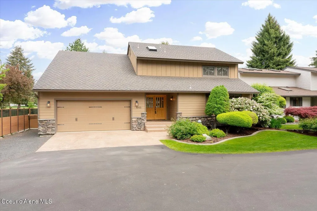 1665 E Club Lane Hayden Lake ID 83835