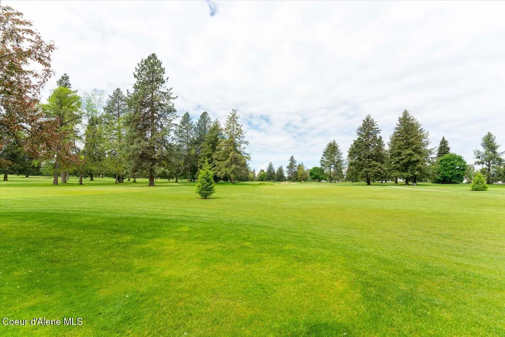 1665 E Club Lane Hayden Lake ID 83835