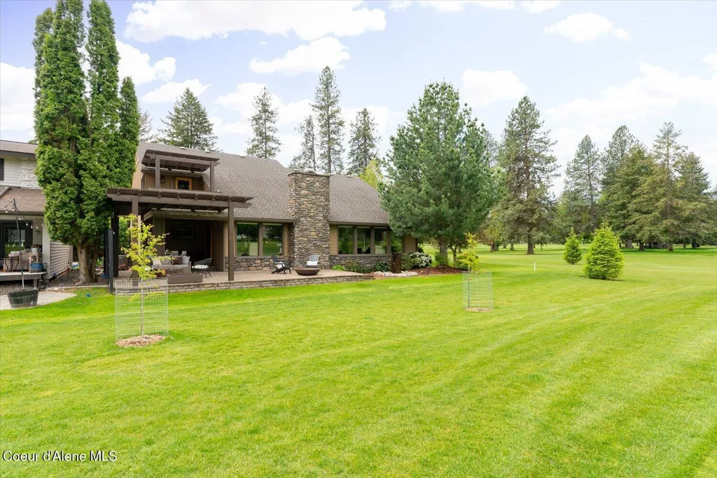 1665 E Club Lane Hayden Lake ID 83835