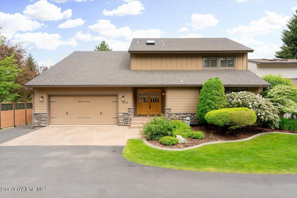 1665 E Club Lane Hayden Lake ID 83835