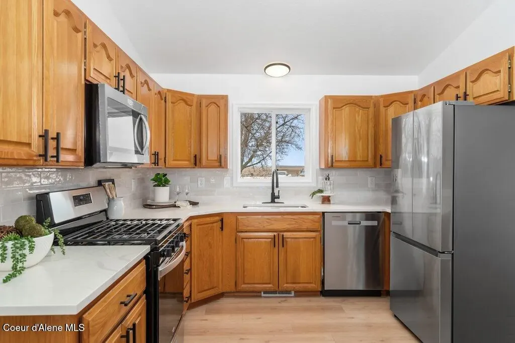 10759 N Idaho Road Post Falls ID 83854