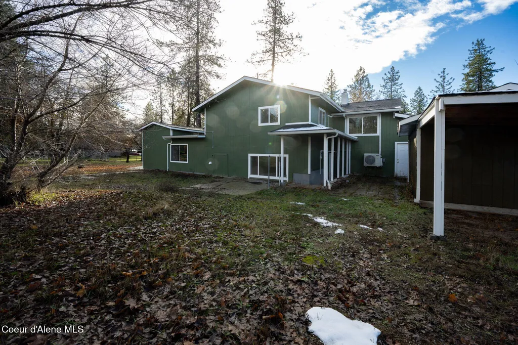 11448 W Meadowview Lane Nine Mile WA 99026
