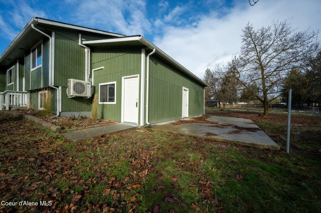 11448 W Meadowview Lane Nine Mile WA 99026