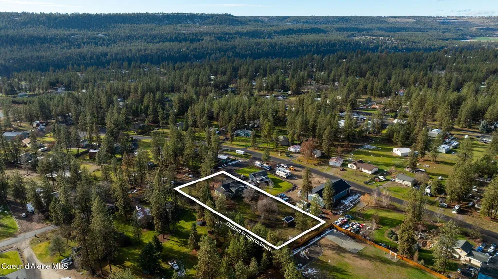 11448 W Meadowview Lane Nine Mile WA 99026