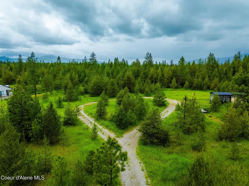 78 Wyatt Lane Spirit Lake ID 83869