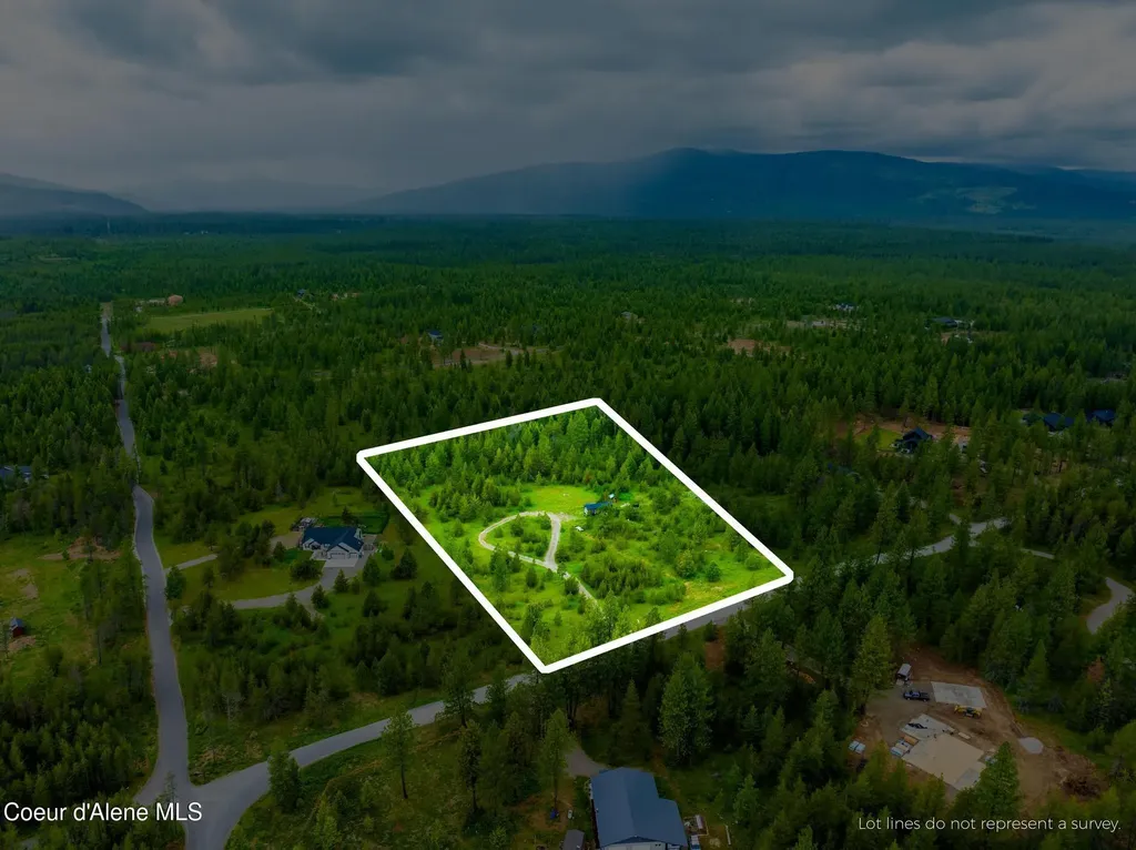 78 Wyatt Lane Spirit Lake ID 83869