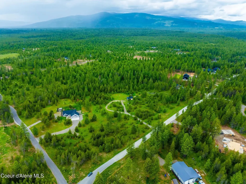 78 Wyatt Lane Spirit Lake ID 83869
