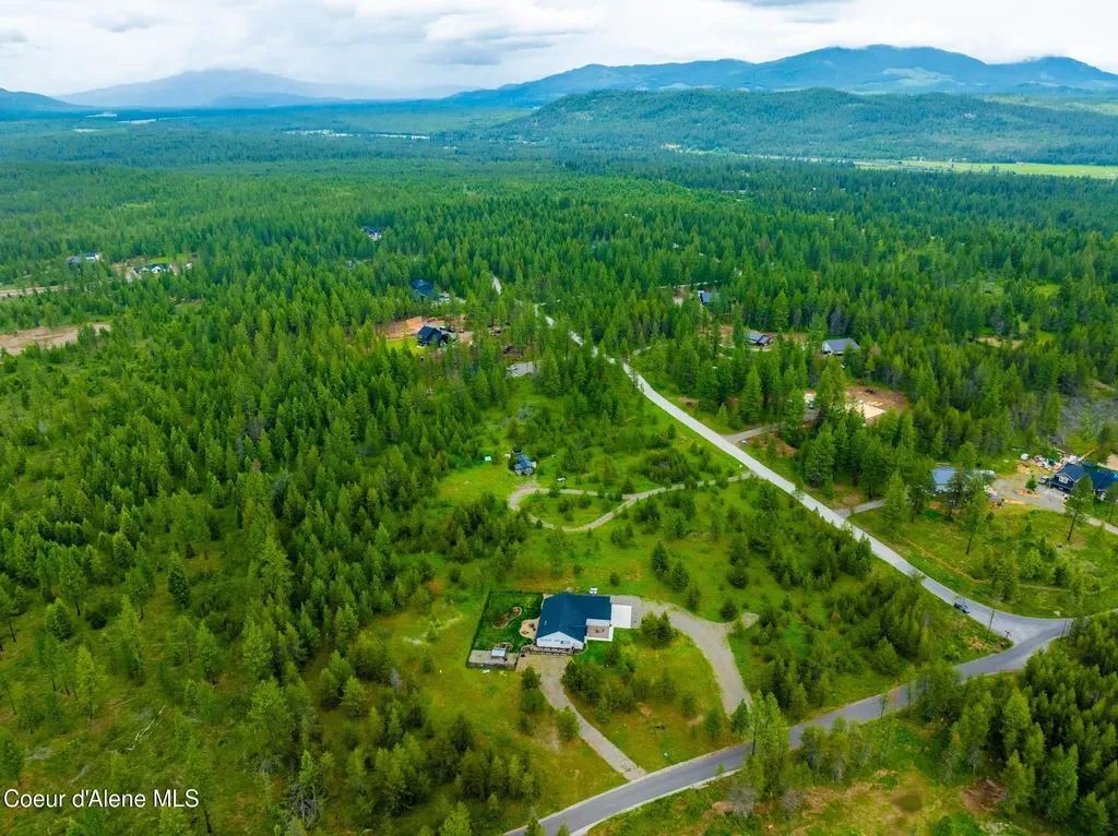 78 Wyatt Lane Spirit Lake ID 83869