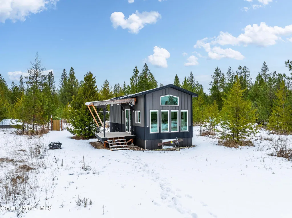 78 Wyatt Lane Spirit Lake ID 83869