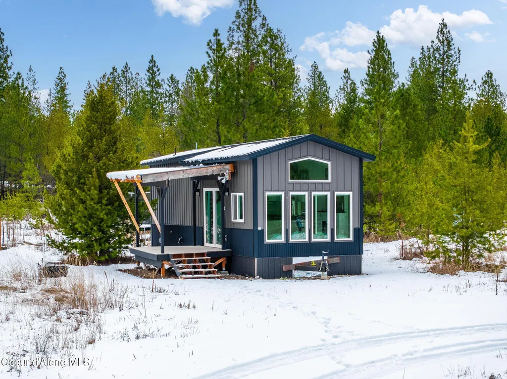 78 Wyatt Lane Spirit Lake ID 83869
