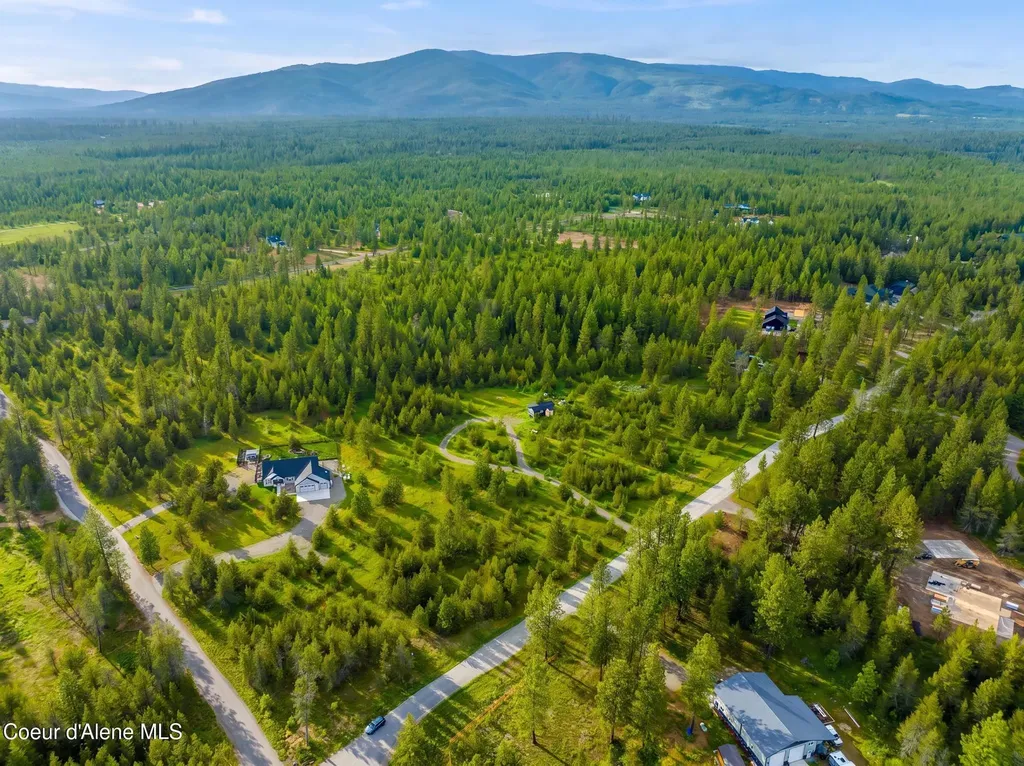 78 Wyatt Lane Spirit Lake ID 83869