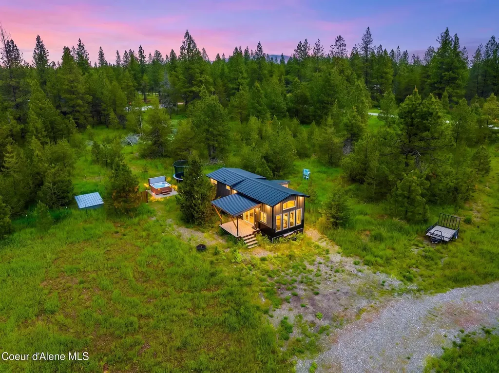 78 Wyatt Lane Spirit Lake ID 83869
