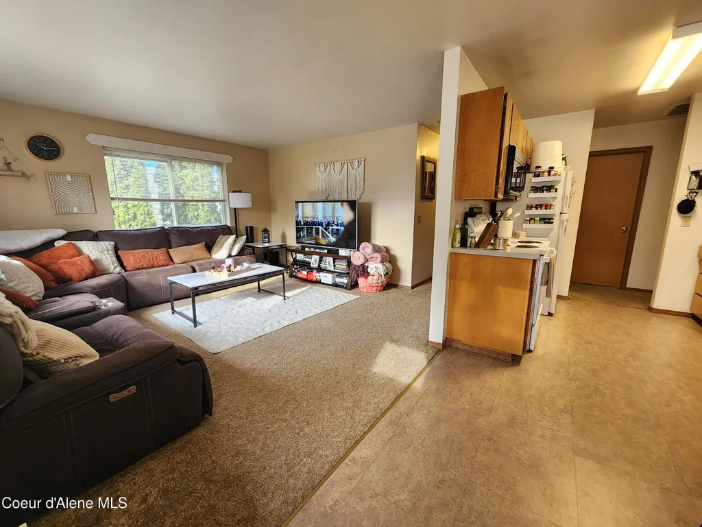103 E 12th Avenue Post Falls ID 83854