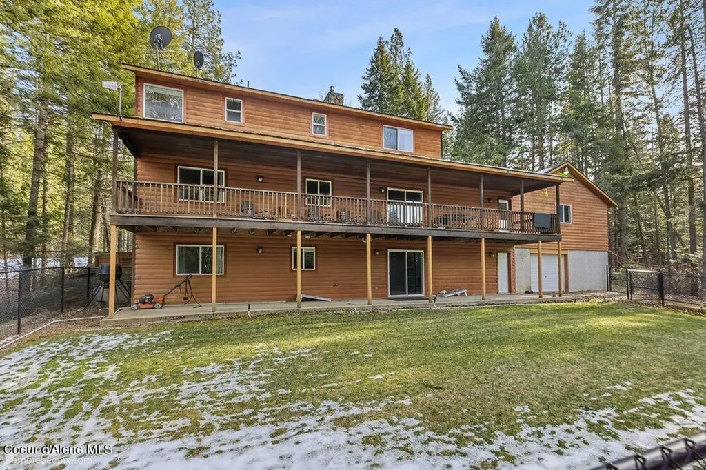 15951 N Pinewood Way Hayden ID 83835