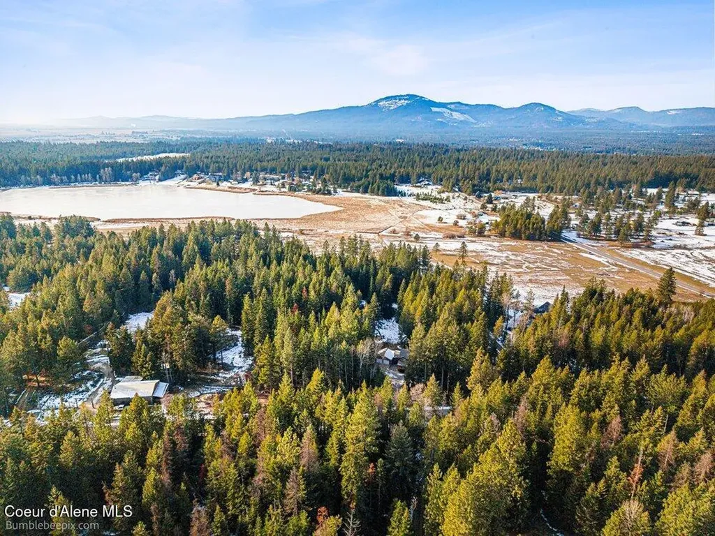 15951 N Pinewood Way Hayden ID 83835