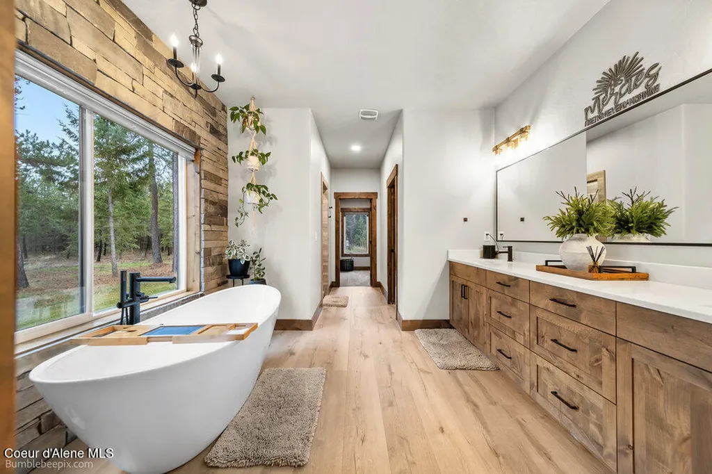 29131 N Hindman Street Athol ID 83801