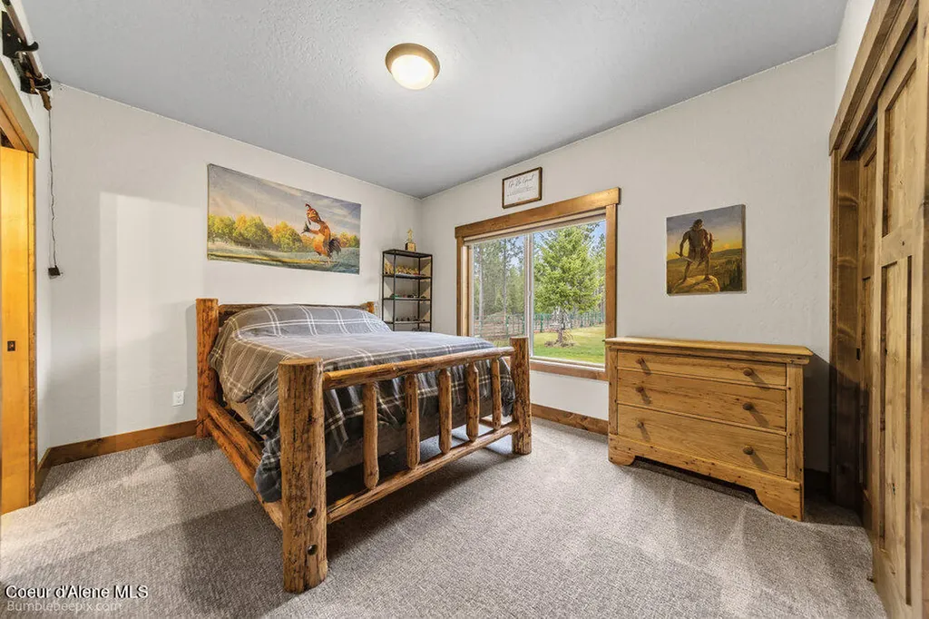 29131 N Hindman Street Athol ID 83801
