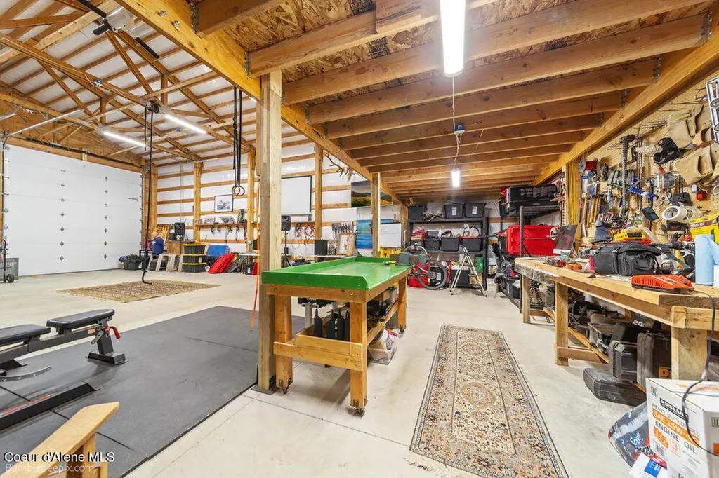 29131 N Hindman Street Athol ID 83801