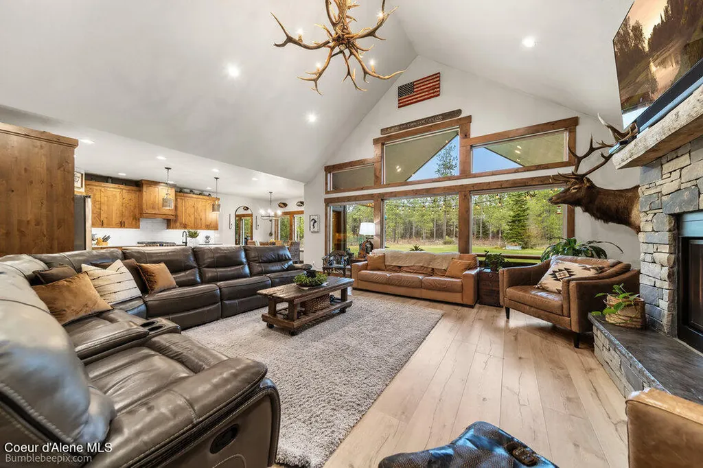 29131 N Hindman Street Athol ID 83801