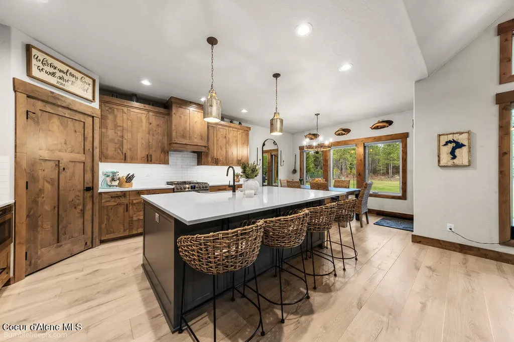 29131 N Hindman Street Athol ID 83801