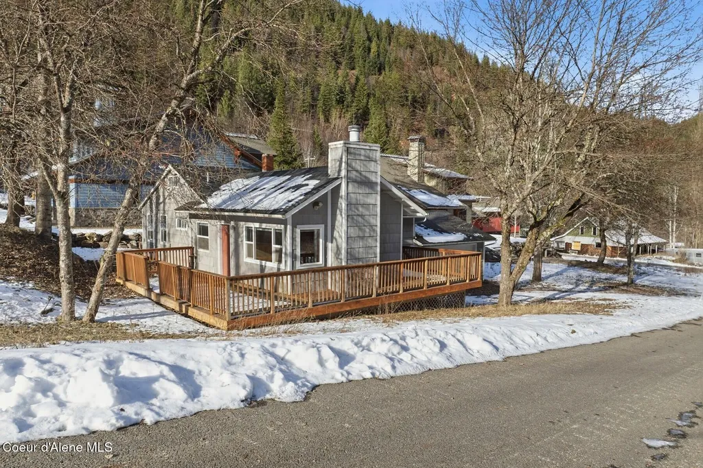 1020 Mill Street Wardner ID 83837