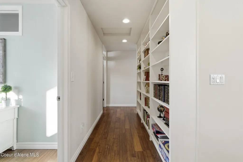 758 Meadowood Road Sandpoint ID 83864