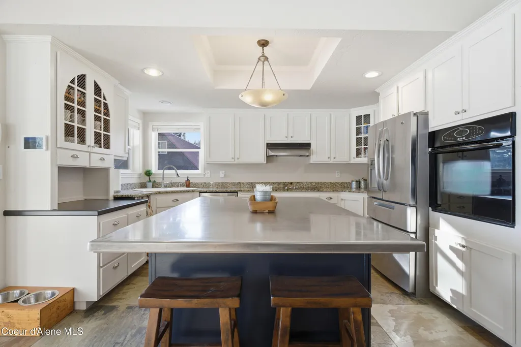 758 Meadowood Road Sandpoint ID 83864