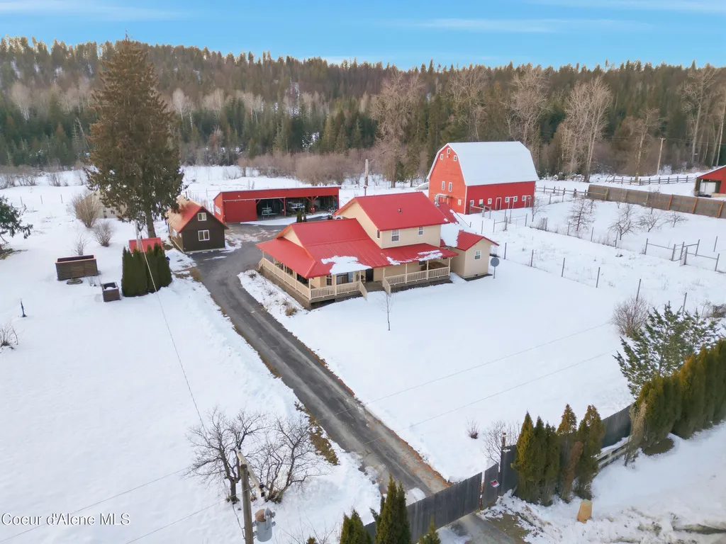 758 Meadowood Road Sandpoint ID 83864