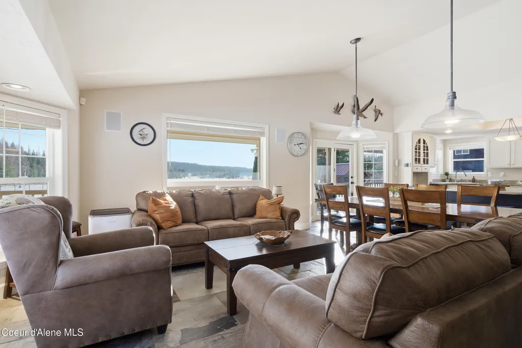 758 Meadowood Road Sandpoint ID 83864