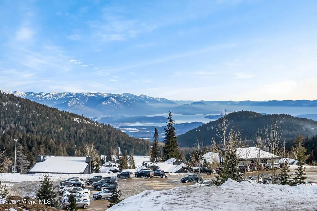 124 Village Lane Sandpoint ID 83864