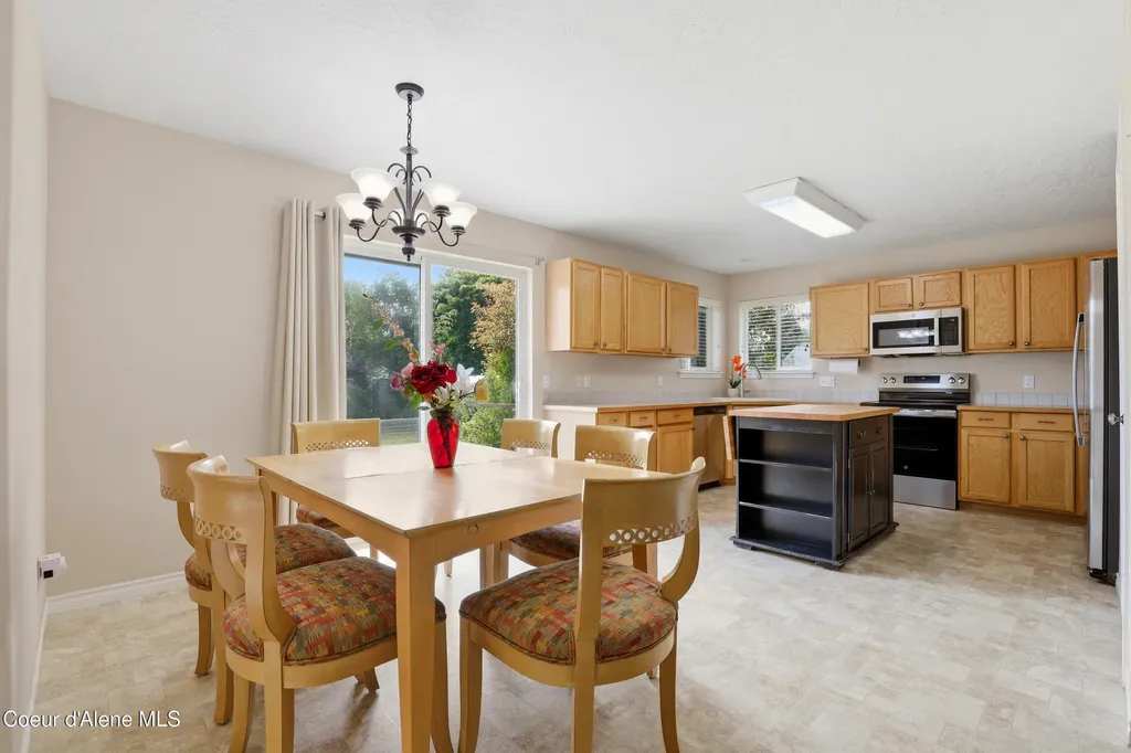 9571 N Macie Loop Hayden ID 83835