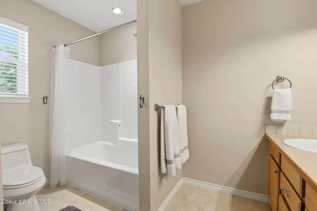 9571 N Macie Loop Hayden ID 83835